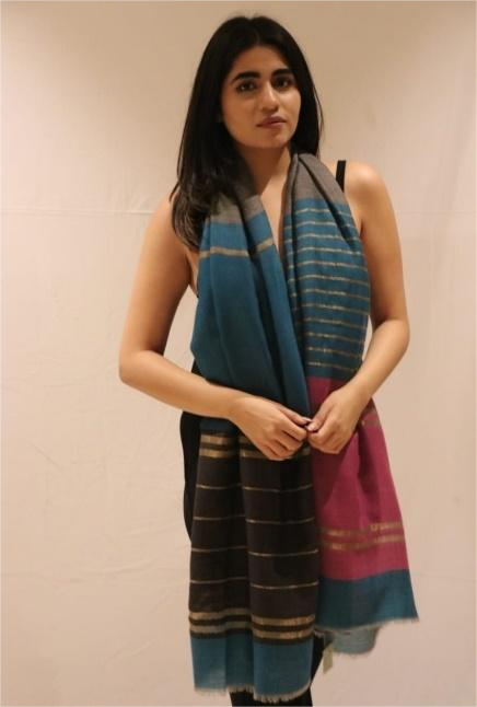 The metallic stripe stole