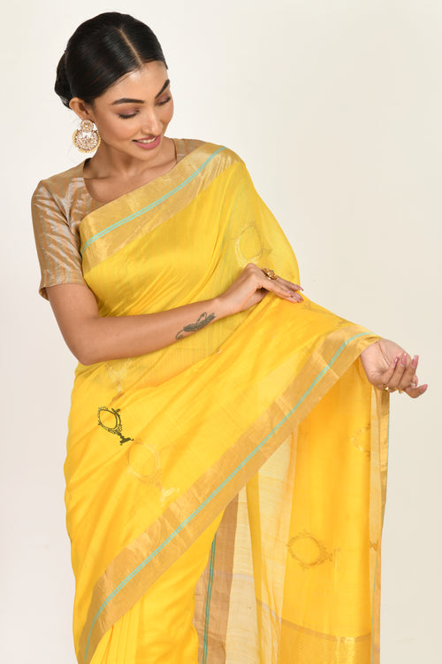 Yellow sari with mirror motif