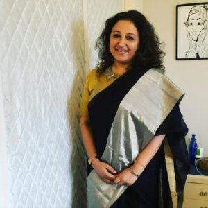 Rashmi wearing the black Vishaka sari 